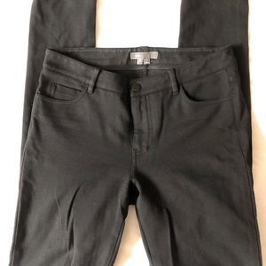 BARELY WORN VINCE BLACK SKINNY JEANS